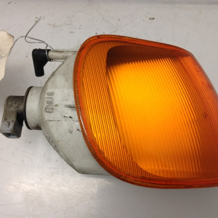 Clignotant droit occasion VOLKSWAGEN POLO III Phase 1 10-1994->11-1999 1.4 6N0953042C