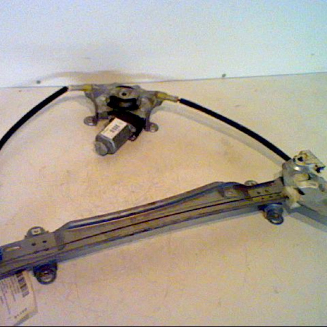 Mecanisme + moteur lève-glace avant droit occasion RENAULT TWINGO II Phase 1 06-2007->11-2011 1.5 DCI 75ch 8200384741 1