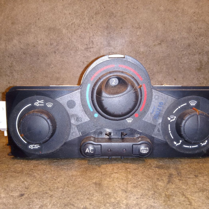 Commande de chauffage occasion RENAULT SCENIC II Phase 1 03-2004->09-2006 1.5 DCI 80ch 7701056580 1