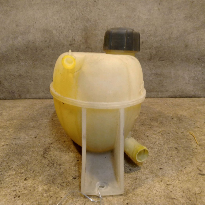 Vase expansion occasion RENAULT TRAFIC II Phase 1 10-2001->08-2006 1.9 DCI 100ch 7701206774 3