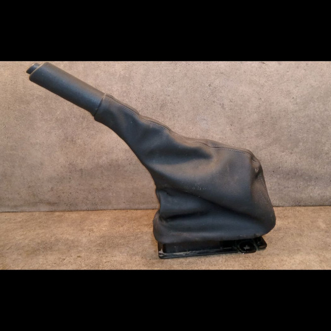 Levier frein a main occasion RENAULT TRAFIC II Phase 1 10-2001->08-2006 1.9 DCI 100ch 360103501R 2