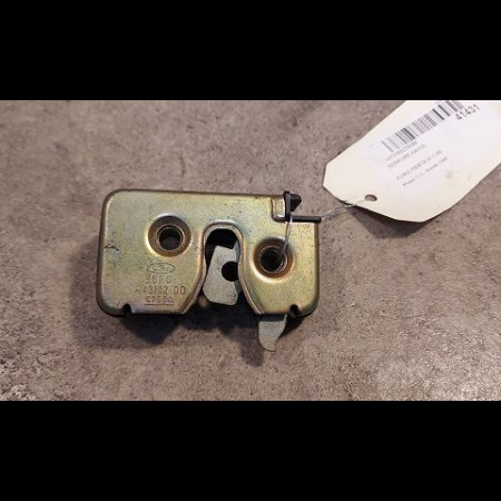 Serrure hayon occasion FORD FIESTA IV Phase 1 09-1995->09-1999 1.25i 4186767