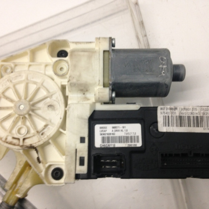 Mecanisme+moteur leve-glace avg occasion RENAULT LAGUNA III Phase 1 ESTATE 10-2007->10-2010 2.0 DCI 130ch 807010002R 2