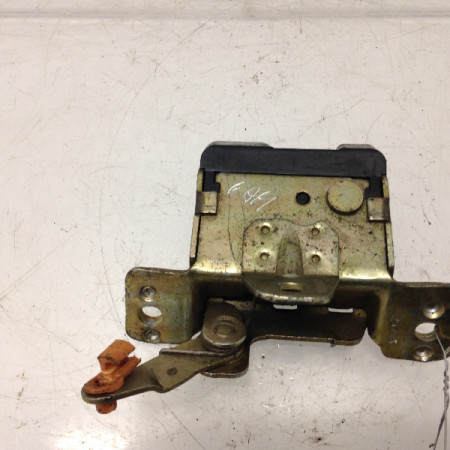 Serrure hayon occasion OPEL CORSA II Phase 1 03-1993->04-1997 1.2i