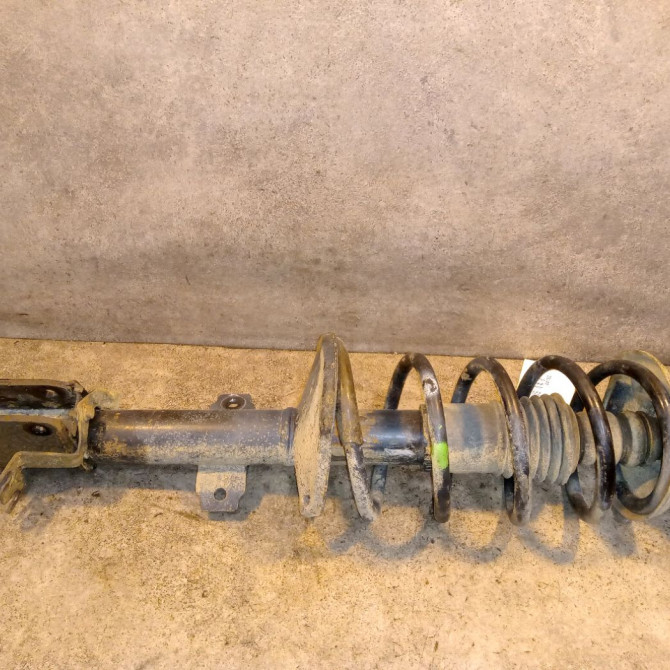 Amortisseur avant droit occasion DACIA DUSTER Phase 1 03-2010->12-2013 1.5 DCI 110ch 543026656R 2