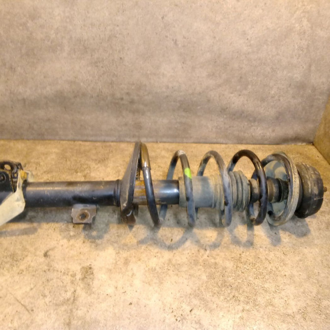 Amortisseur avant droit occasion DACIA DUSTER Phase 1 03-2010->12-2013 1.5 DCI 110ch 543026656R 3