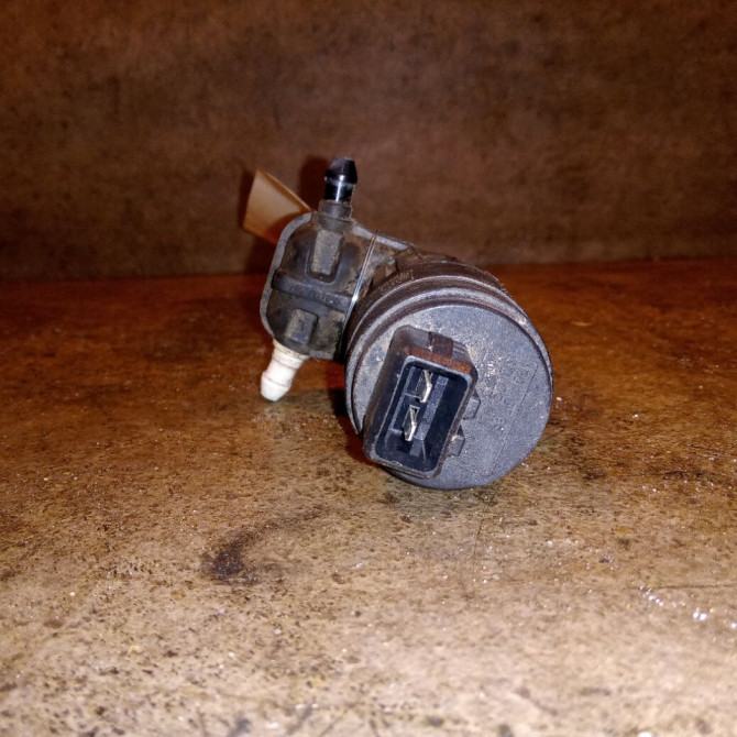 Pompe lave-glace avant occasion FIAT PUNTO EVO III Phase 1 10-2009->12-2013 1.3 MULTIJET 75ch 2