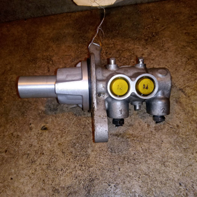 Maitre cylindre occasion FIAT PUNTO EVO III Phase 1 10-2009->12-2013 1.3 MULTIJET 75ch 1