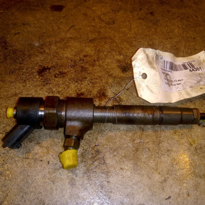 Injecteur occasion FIAT STILO Phase 1 10-2001->09-2007 1.9 JTD 80ch 55187290 1