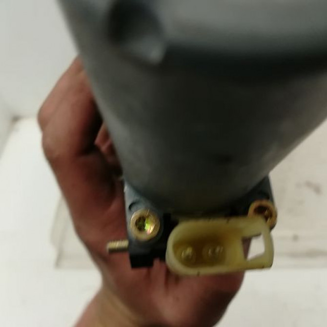 Mecanisme + moteur lève-glace avant droit occasion FORD FIESTA IV Phase 2 09-1999->09-2002 1.4i 3