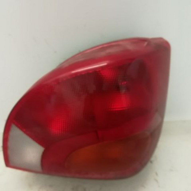 Feu arrière droit occasion FORD FIESTA IV Phase 2 09-1999->09-2002 1.4i 1