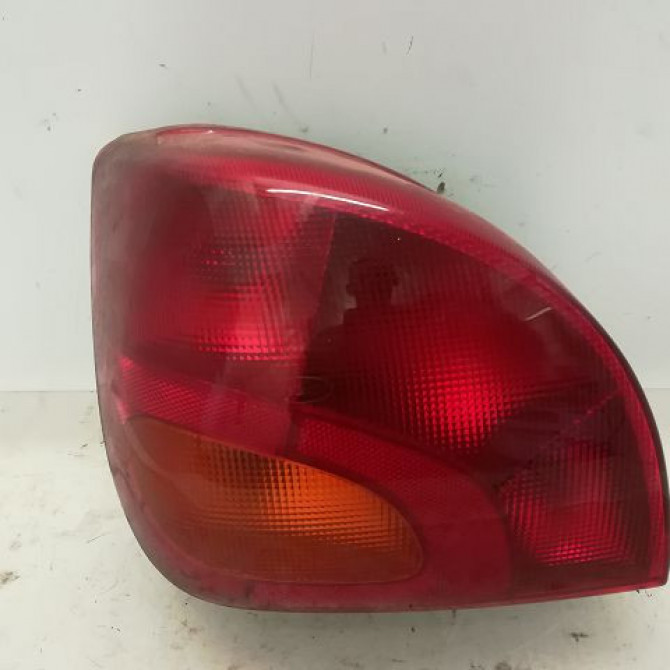 Feu arrière gauche occasion FORD FIESTA IV Phase 2 09-1999->09-2002 1.4i 1