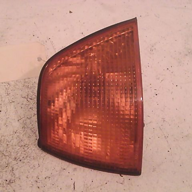 Clignotant gauche occasion B.M.W. SERIE 3 III Phase 1 01-1991->04-1998 82199403095 1