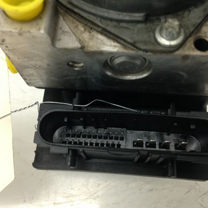 Unité hydraulique ABS occasion FIAT BRAVO II BRAVO II Phase 1 2007-03-01->2011-12-31 1.6 DT MULTIJET 16v 105ch 71751083 3