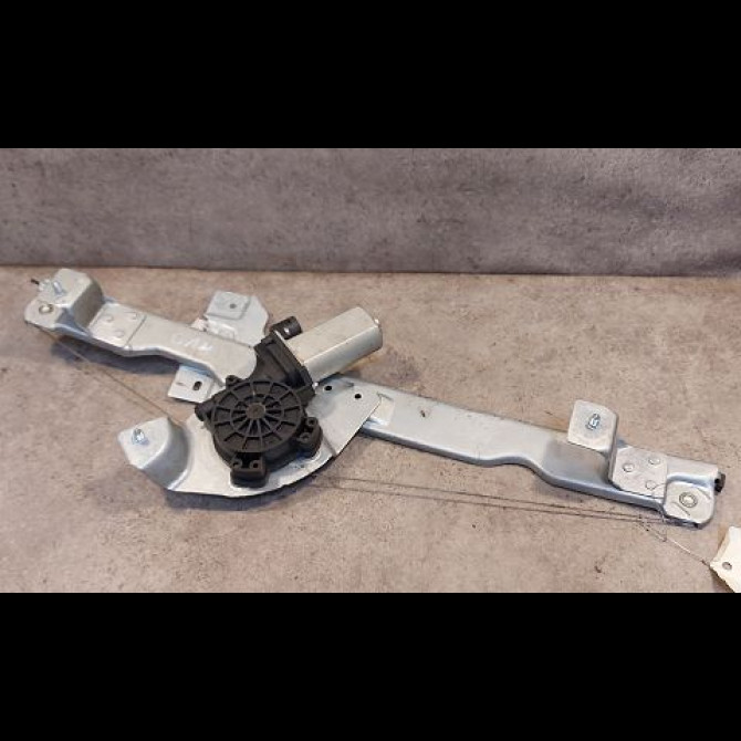 Mecanisme+moteur leve-glace avg occasion DACIA DUSTER Phase 1 03-2010->12-2013 1.5 DCI 90ch 807213506R 1
