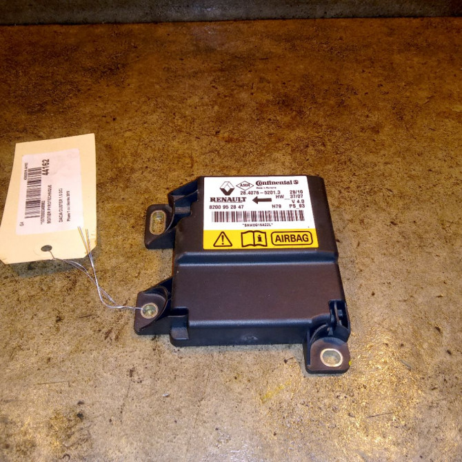 Boitier pyrotechnique occasion DACIA DUSTER Phase 1 03-2010->12-2013 1.5 DCI 110ch 8201385569 1