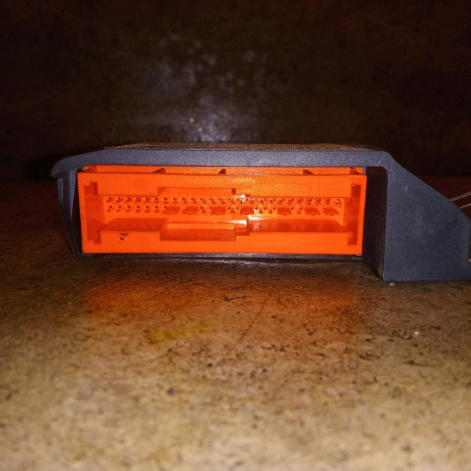 Boitier pyrotechnique occasion DACIA DUSTER Phase 1 03-2010->12-2013 1.5 DCI 110ch 8201385569 2