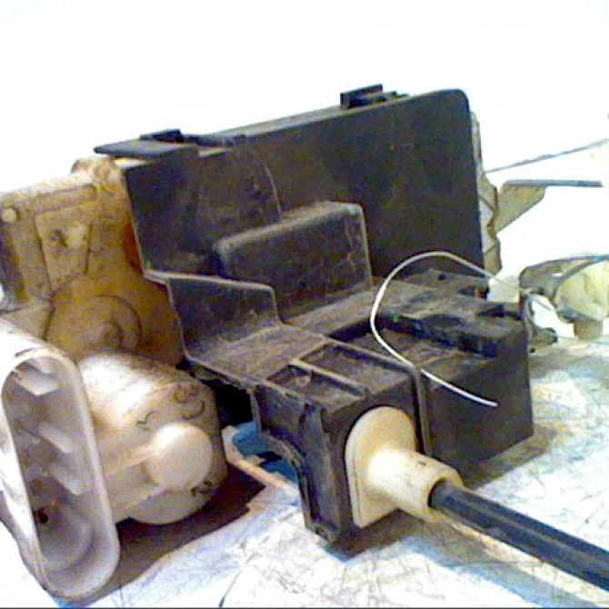 Serrure porte avd occasion PEUGEOT BOXER II Phase 1 02-2002->06-2006 2.8 HDI 9136P5 2