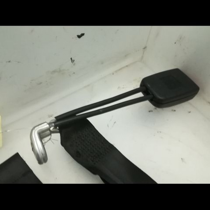 Ceinture centrale arriere occasion VOLKSWAGEN POLO III Phase 2 11-1999->12-2001 1.4 6N0857806AHZP 2