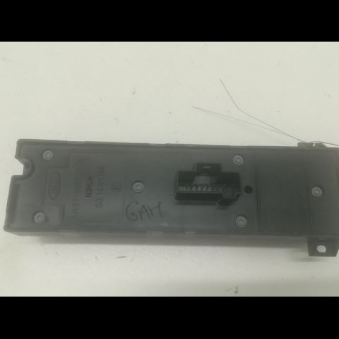 Commande lève-glace porte avant gauche occasion FORD FOCUS II Phase 1 09-2004->12-2007 2.0 TDCI 16v 135ch 1473748 2