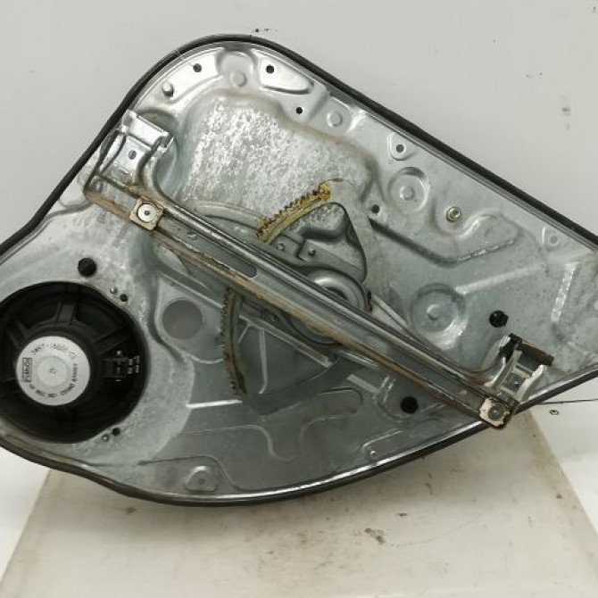 Mecanisme leve-glace arrière gauche occasion FORD CMAX I Phase 2 03-2007->09-2010 1.6 TDCI 16v 90ch 1738647 2