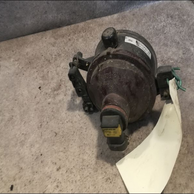 Phare antibrouillard avant droit occasion FORD FOCUS II Phase 1 09-2004->12-2007 1.6 TDCI 110ch 1481005 2