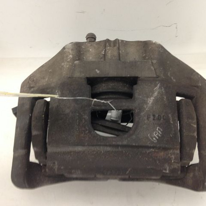 Etrier de frein avant droit occasion AUDI A6 II Phase 2 07-2001->05-2004 4F0615124 2