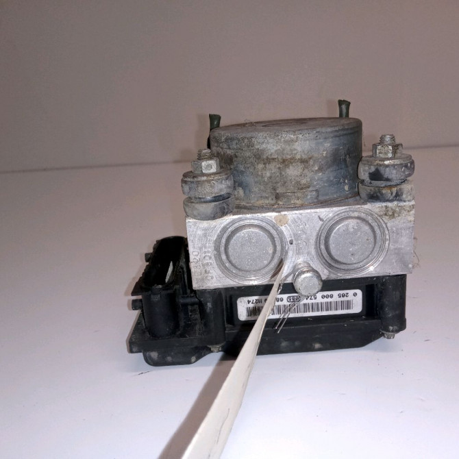 Unité hydraulique ABS occasion NISSAN MICRA III Phase 1 04-1995->04-1999 1.4i 88ch 47660BC66A 4