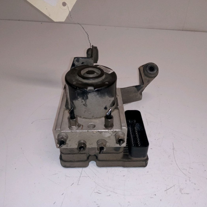 Unité hydraulique ABS occasion MAZDA 3 I phase 2 07-2006->06-2009 1