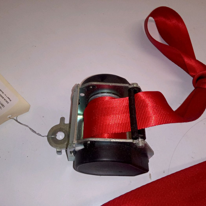 Ceinture arrière droite occasion DACIA SANDERO I Phase 1 06-2008->10-2012 1.5 DCI 90ch 888408864R 2