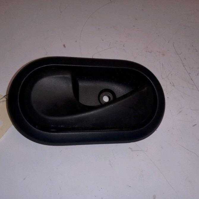 Poignee int porte arg occasion DACIA SANDERO I Phase 1 06-2008->10-2012 1.5 DCI 90ch 8200733848 1