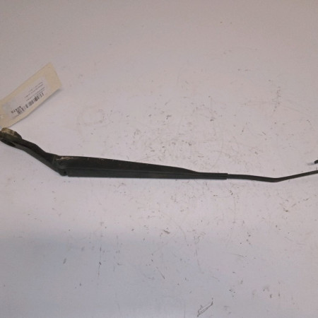 Bras essuie-glace avant droit occasion NISSAN MICRA III Phase 1 04-1995->04-1999 1.4i 88ch 28881BC100