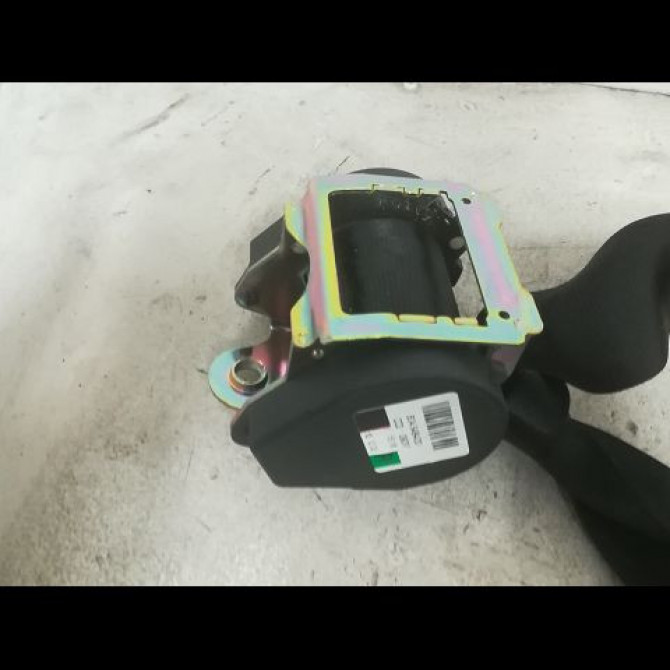 Ceinture arrière droite occasion VOLKSWAGEN GOLF V Phase 1 11-2003->10-2008 1K6857806DRGR 2