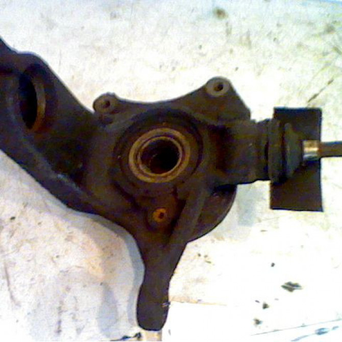 Moyeu avg occasion CITROEN C5 I Phase 1 03-2001->09-2004 1.8i 16v 0000330775 2