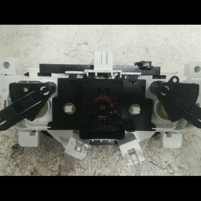 Commande de chauffage occasion RENAULT TWINGO III Phase 1 06-2014->... 275706695R 2