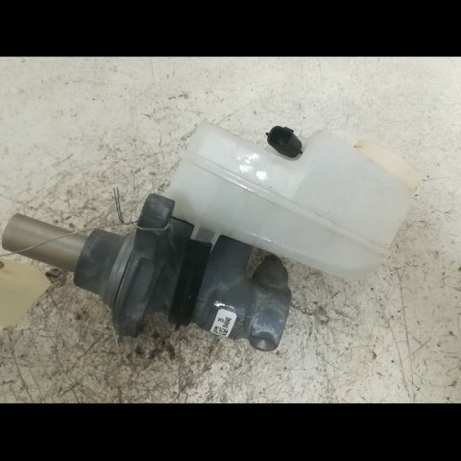 Maitre cylindre occasion RENAULT TWINGO III Phase 1 06-2014->... 460113328R 2