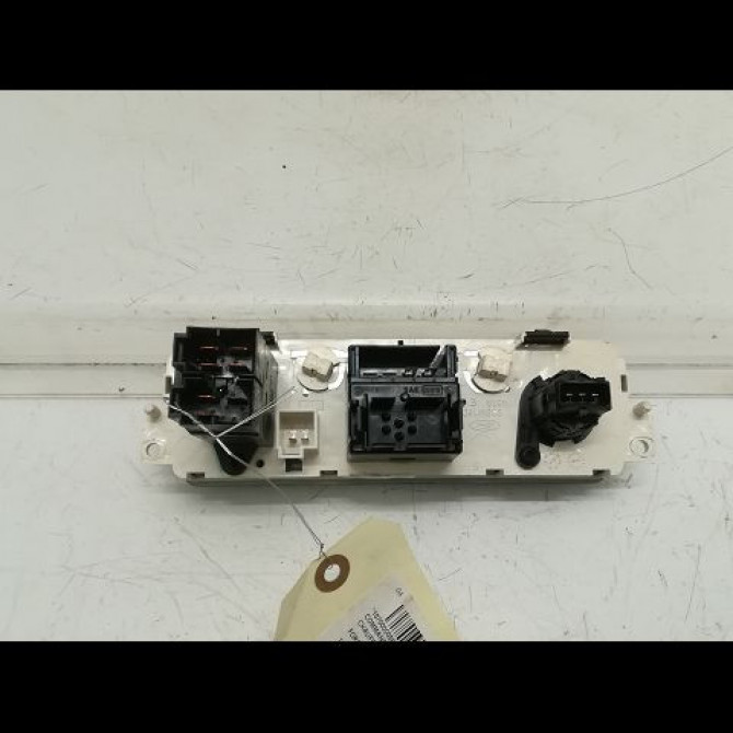 Commande de chauffage occasion FORD MONDEO I Phase 1 01-1993->09-1996 1.8i 2