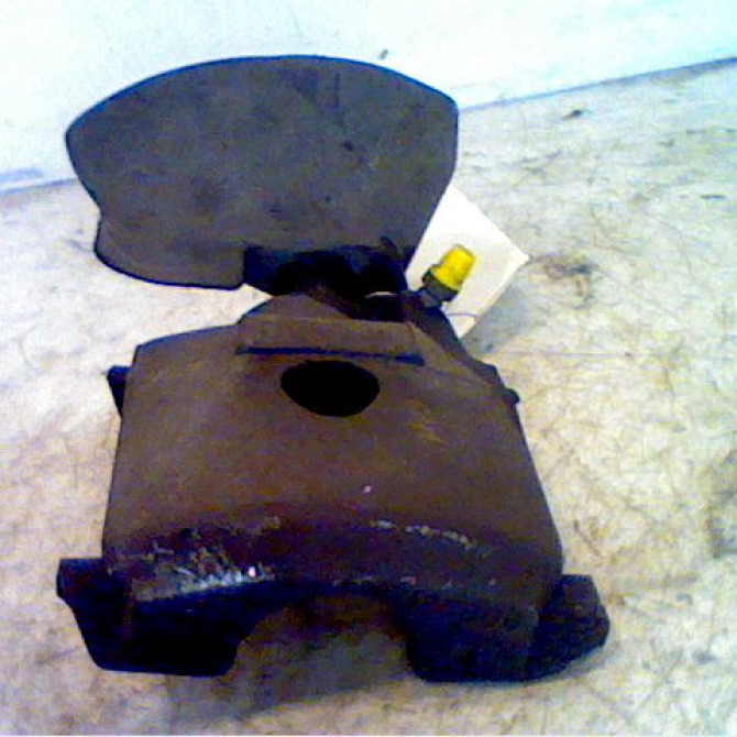Etrier de frein avant gauche occasion VOLKSWAGEN GOLF III Phase 1 01-1992->12-1997 1.9 D 1