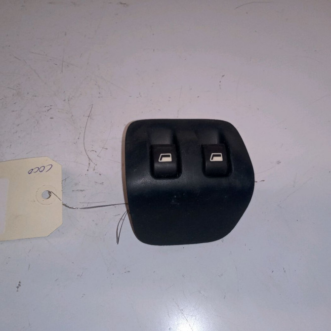 Commande leve-glace porte arrière gauche occasion PEUGEOT 206 Phase 1 09-1998->03-2009 1.6i 1