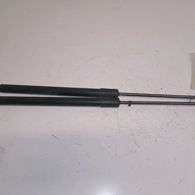 Verin droit hayon occasion VOLKSWAGEN GOLF VII 1