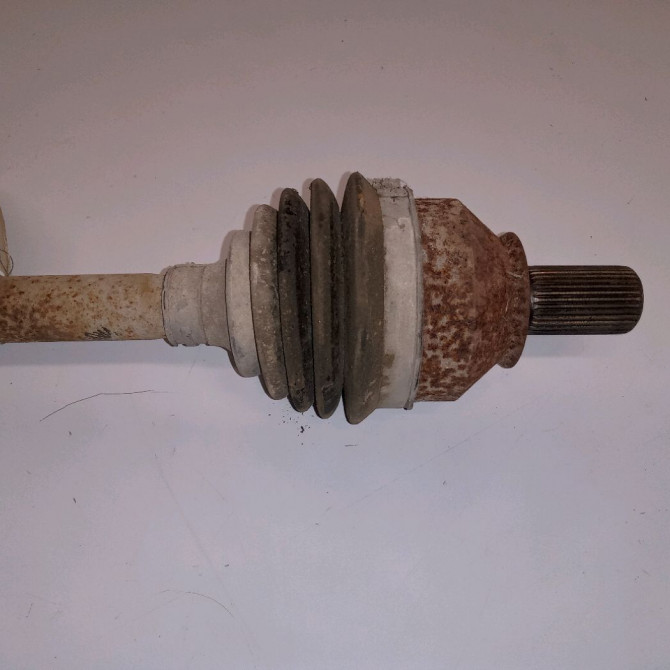 Transmission arrière gauche occasion RENAULT TWINGO III Phase 1 06-2014->... 0.9 TCE 12v 90ch 396003780R 2