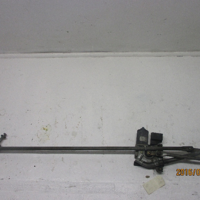 Moteur essuie-glace avant occasion MERCEDES CLASSE A I Phase 1 01-1998->03-2001 A 170 CDI 1688200242 1