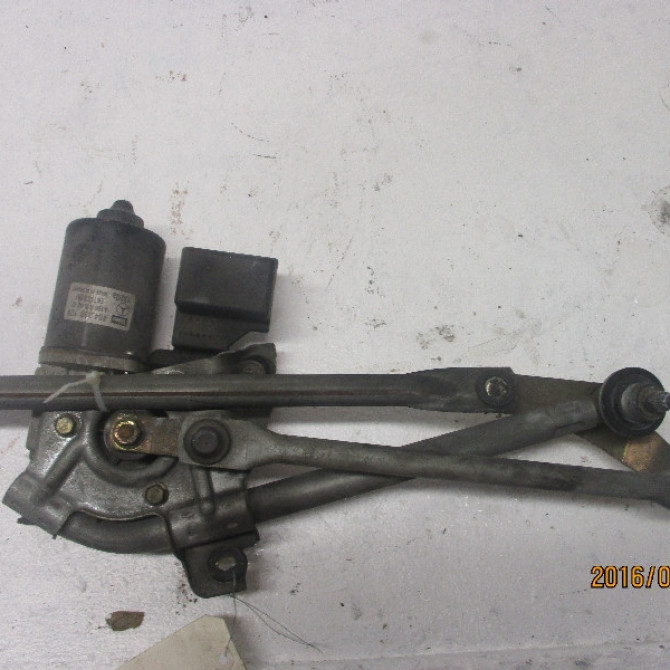 Moteur essuie-glace avant occasion MERCEDES CLASSE A I Phase 1 01-1998->03-2001 A 170 CDI 1688200242 2