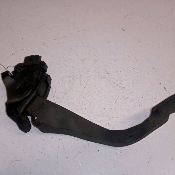 Potentiometre accelerateur occasion CITROEN C3 PICASSO Phase 1 02-2009->08-2012 1.6 HDi 16v 90ch 1