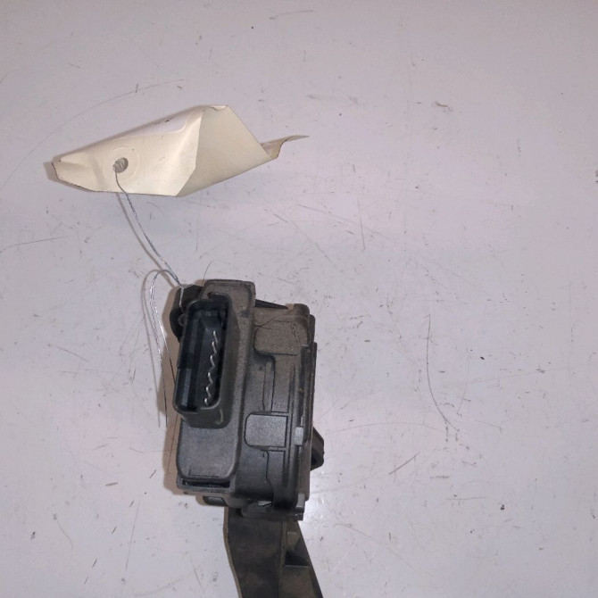 Potentiometre accelerateur occasion CITROEN C3 PICASSO Phase 1 02-2009->08-2012 1.6 HDi 16v 90ch 2