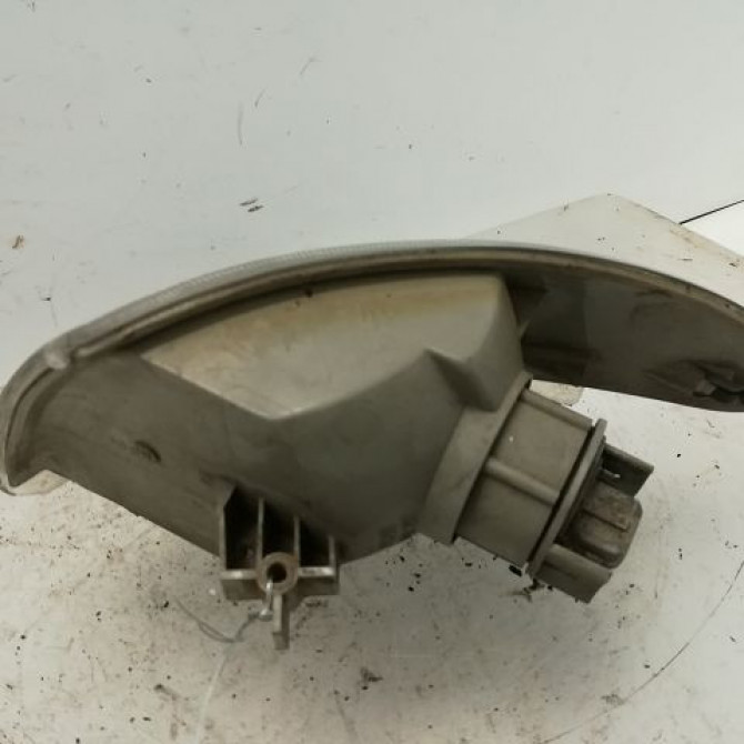 Clignotant droit occasion FORD MONDEO I Phase 1 01-1993->09-1996 1.8i 2