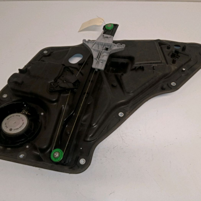 Mecanisme+moteur leve-glace arg occasion VOLKSWAGEN TIGUAN I TIGUAN I Phase 2 2011-04-01->2016-12-31 2.0 TDI 140ch 5N0839461A 2