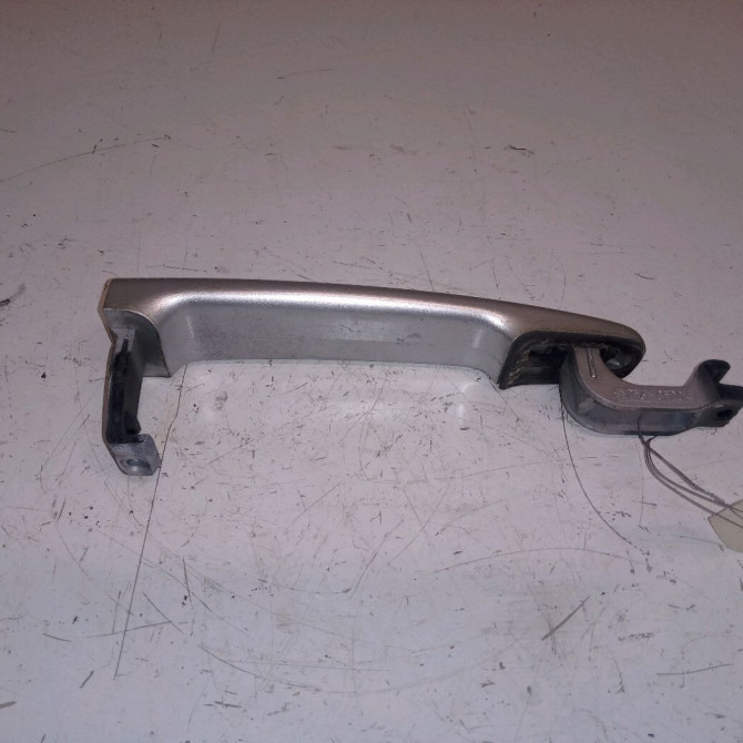 Poignee ext porte avd occasion CITROEN C3 I Phase 1 04-2002->10-2005 1.4HDI 8v 70ch 9101W4 2