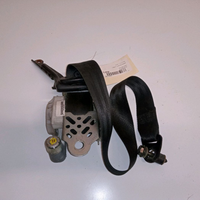 Ceinture avant gauche occasion NISSAN MICRA III Phase 1 04-1995->04-1999 1.4i 88ch 86884BC100 2