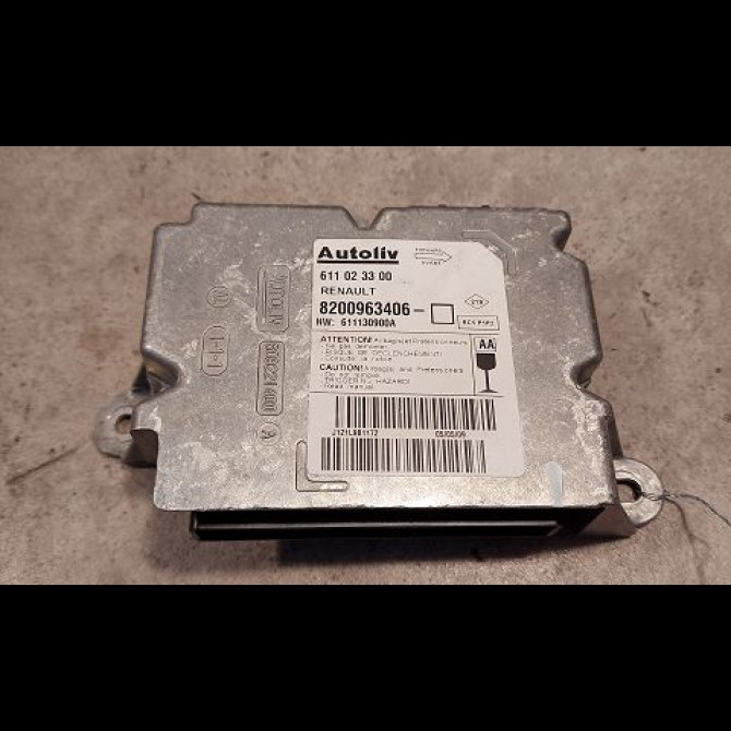 Boitier pyrotechnique occasion RENAULT CLIO III Phase 2 03-2009->12-2014 1.5 DCI 85ch 8200963406 1